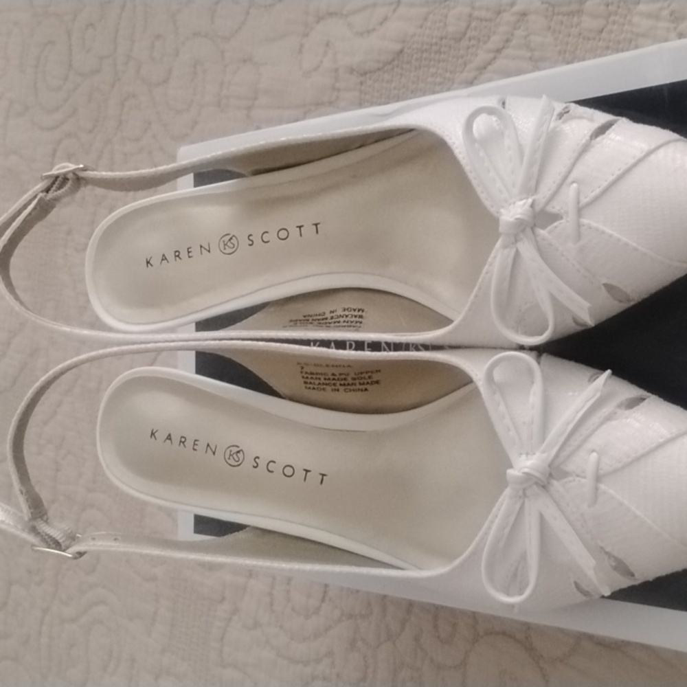 White, size 7,  Karen Scott slingback heels